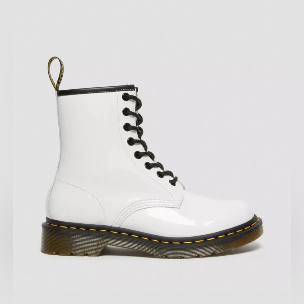 NWT 1460 WOMEN'S PATENT LEATHER LACE UP BOOTS - Picture 5 of 9
